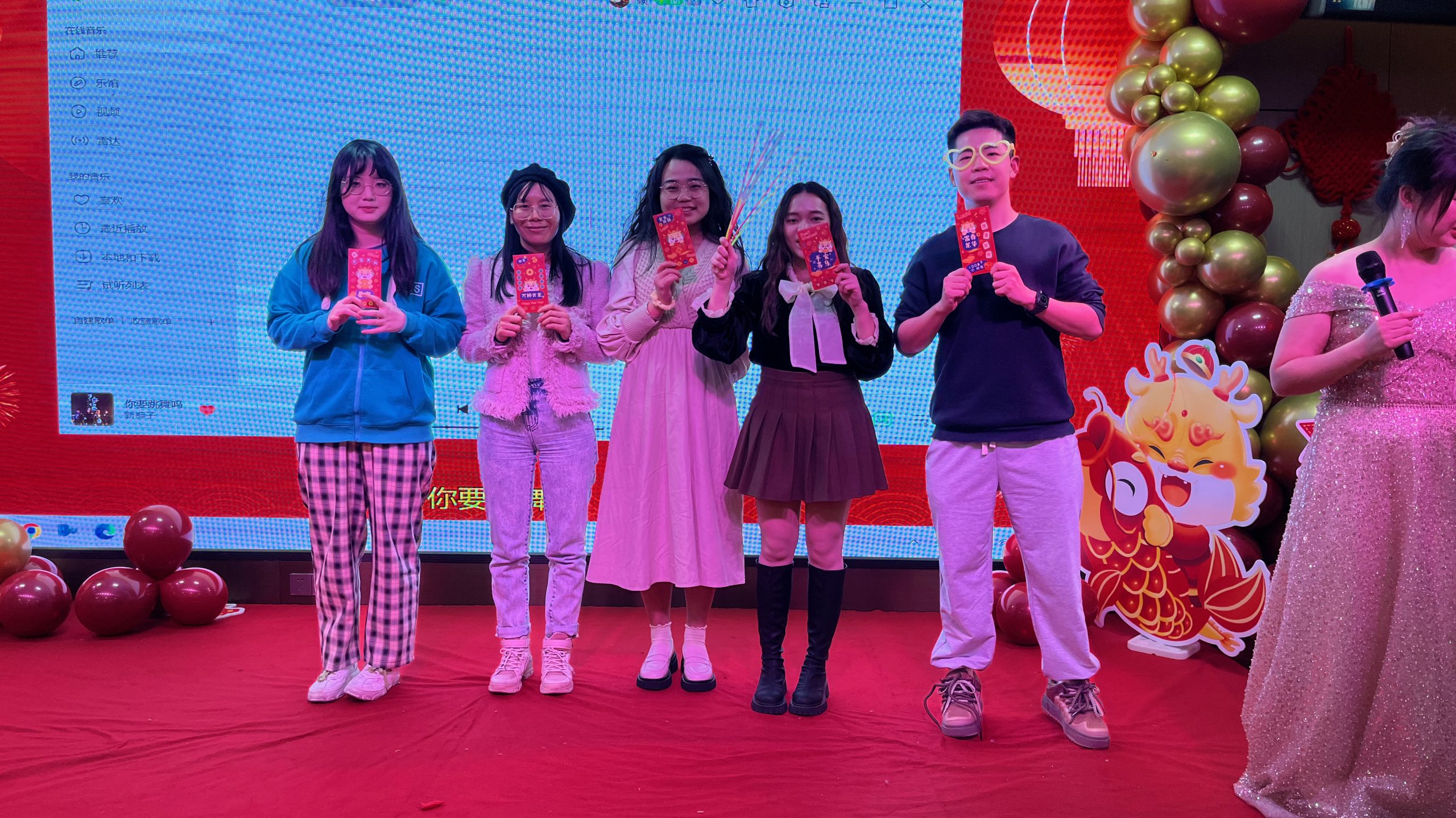 祥龙昂首 万象启新——明汕翻译2023年终晚宴圆满举办插图9 祥龙昂首 万象启新——明汕翻译2023年终晚宴圆满举办插图9