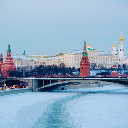 深圳俄语翻译公司：商务俄语的语言特点及翻译技巧