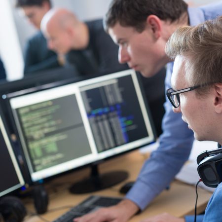 深圳翻译机构：国内的翻译机构应该具备哪些特点？